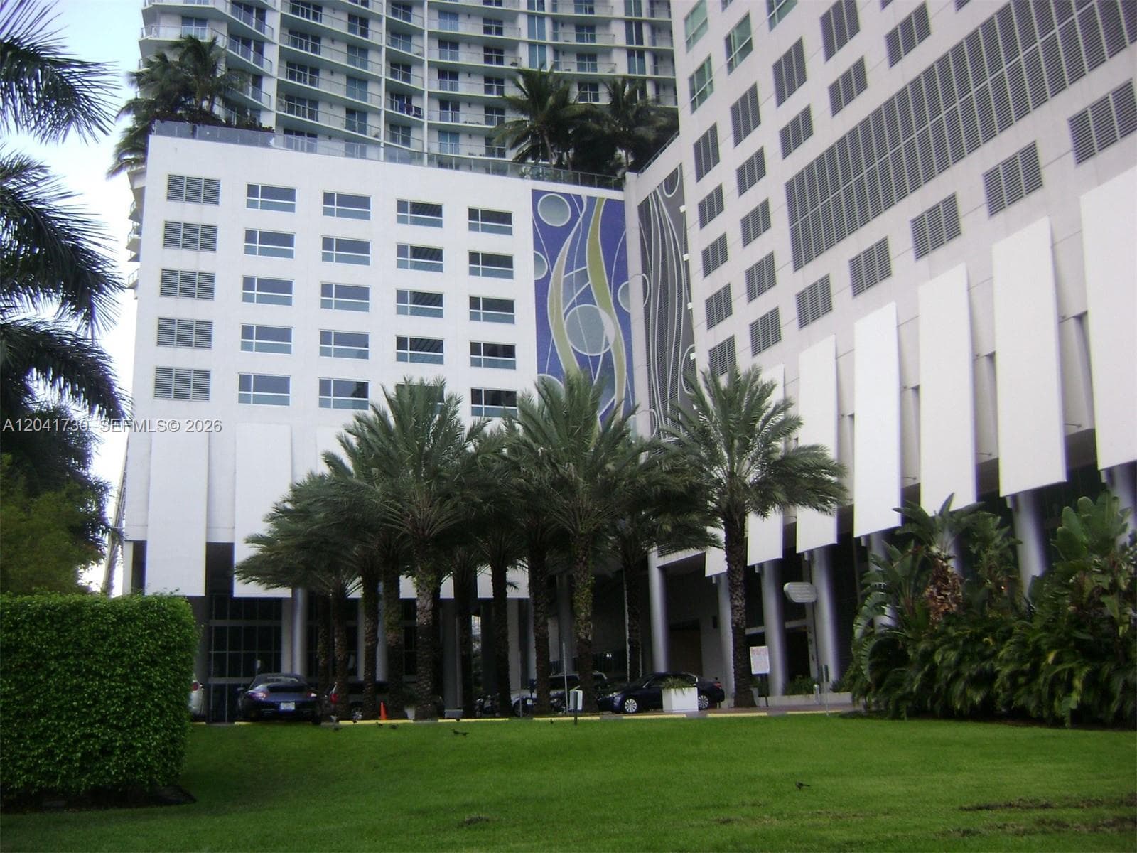 Latitude on the River · #2104 in Miami - Photo 2
