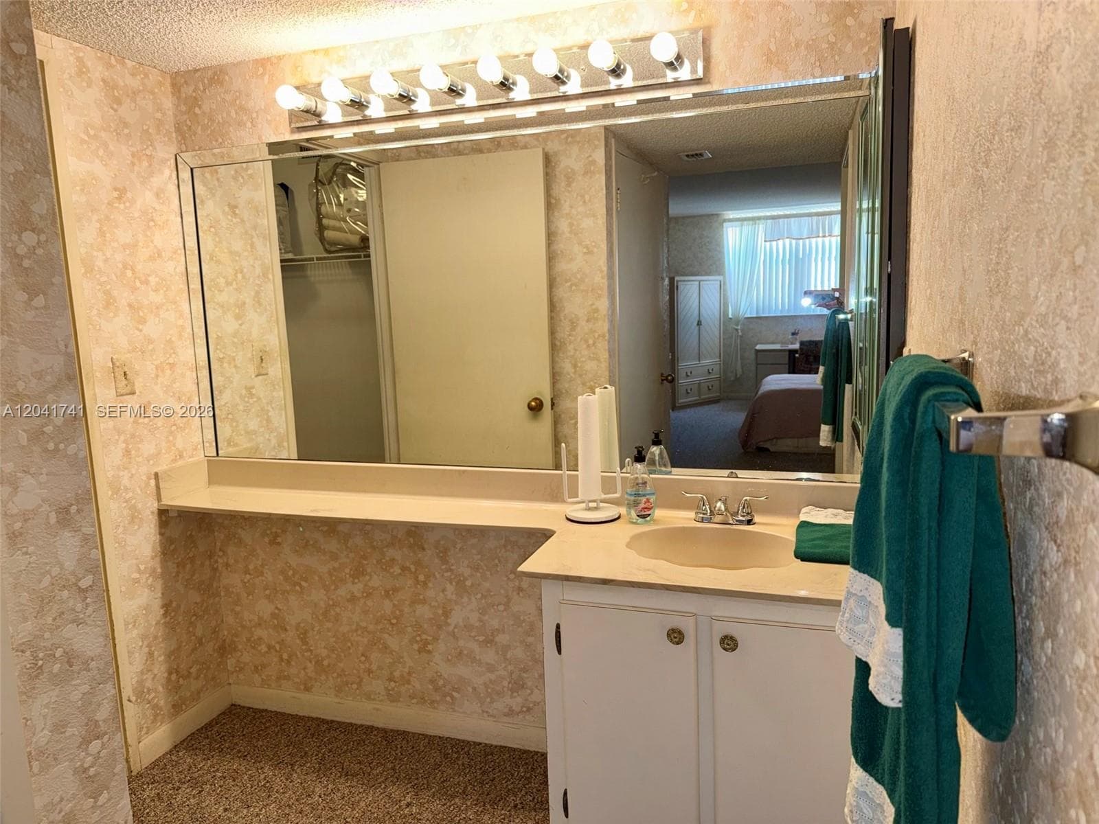 WINSTON TOWERS · #405 in Sunny Isles Beach - Photo 10