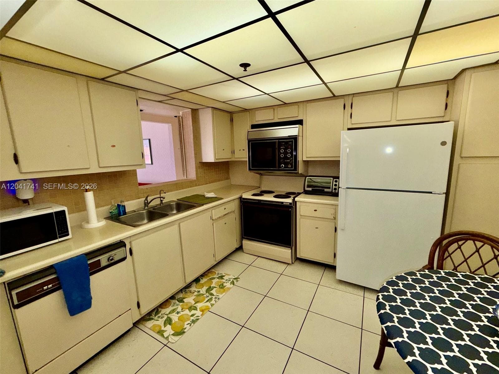WINSTON TOWERS · #405 in Sunny Isles Beach - Photo 8