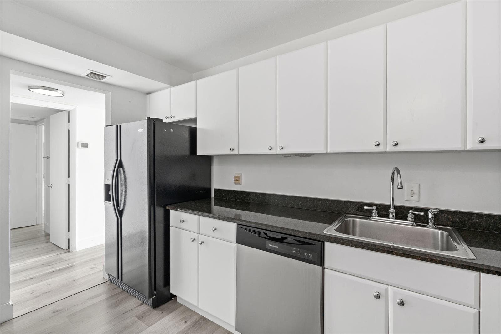 10-web-or-mls-1900 S Ocean Blvd 10J, Pom