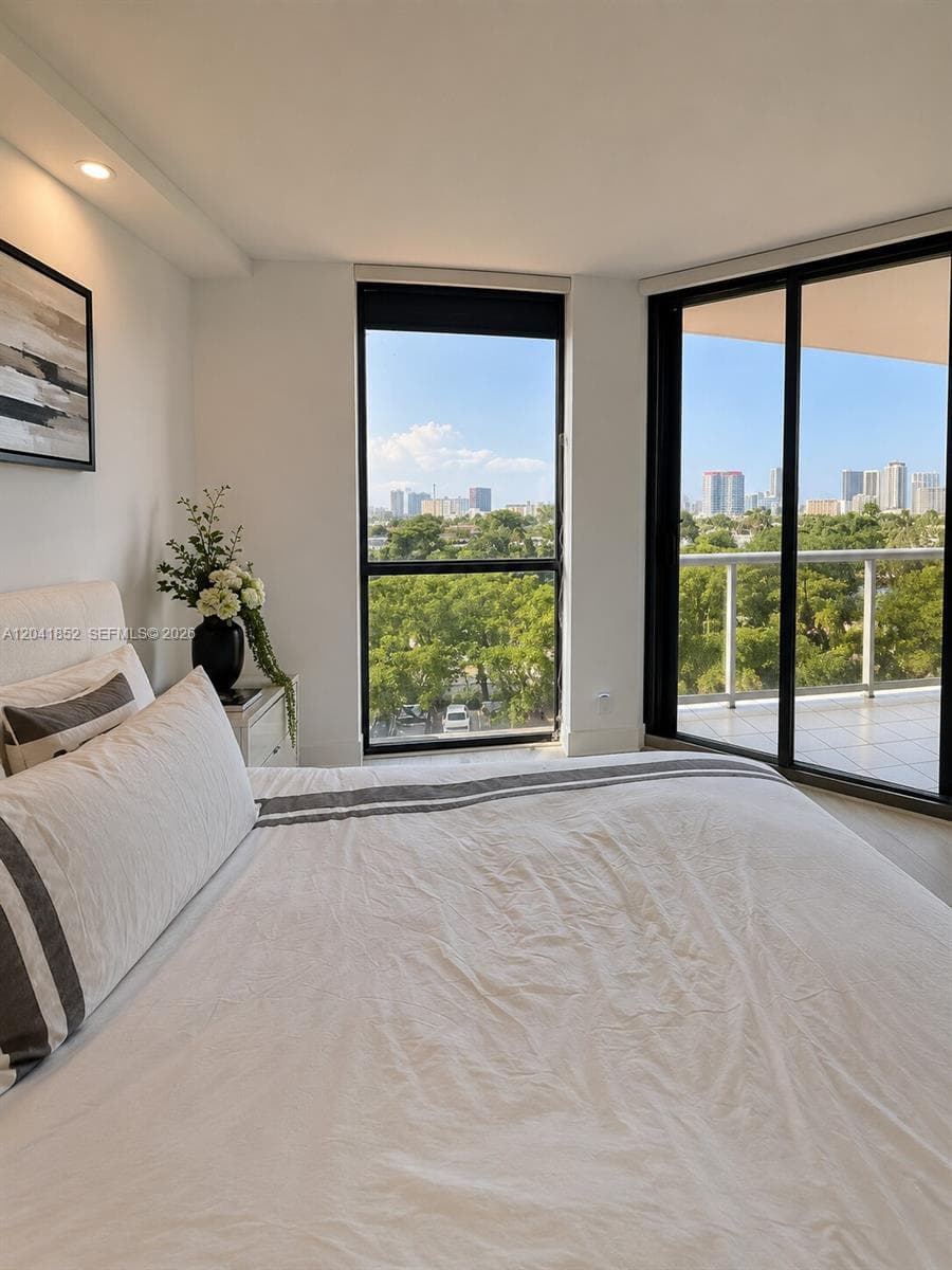 HARBORSIDE AT THE WATERWA · #502 in Aventura - Photo 17