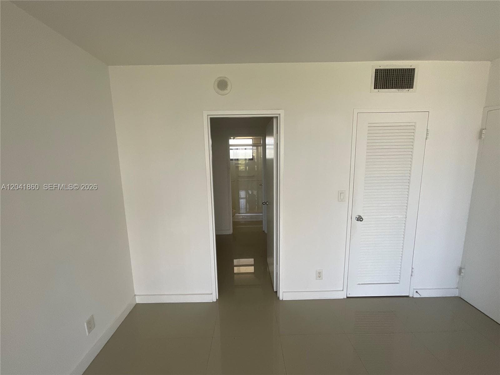 OLYMPUS CONDO PHASE · #223 in Hallandale Beach - Photo 24