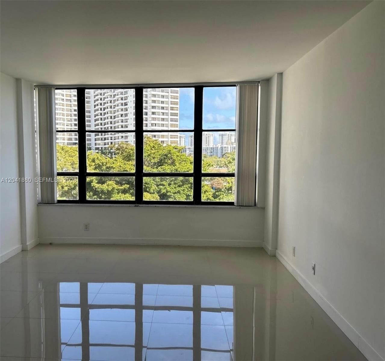 OLYMPUS CONDO PHASE · #223 in Hallandale Beach - Photo 14