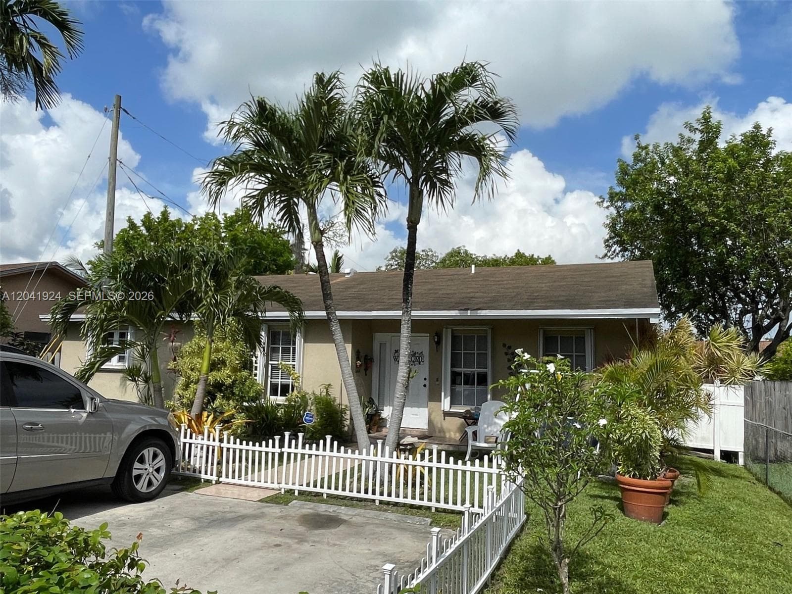 906 SW 8th Ave photo 27