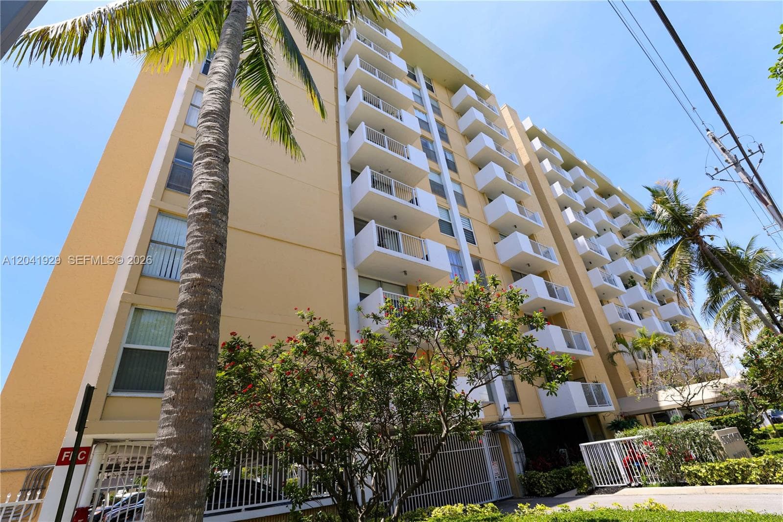 KEYSTONE TOWERS CONDO · #906 in North Miami - Photo 6