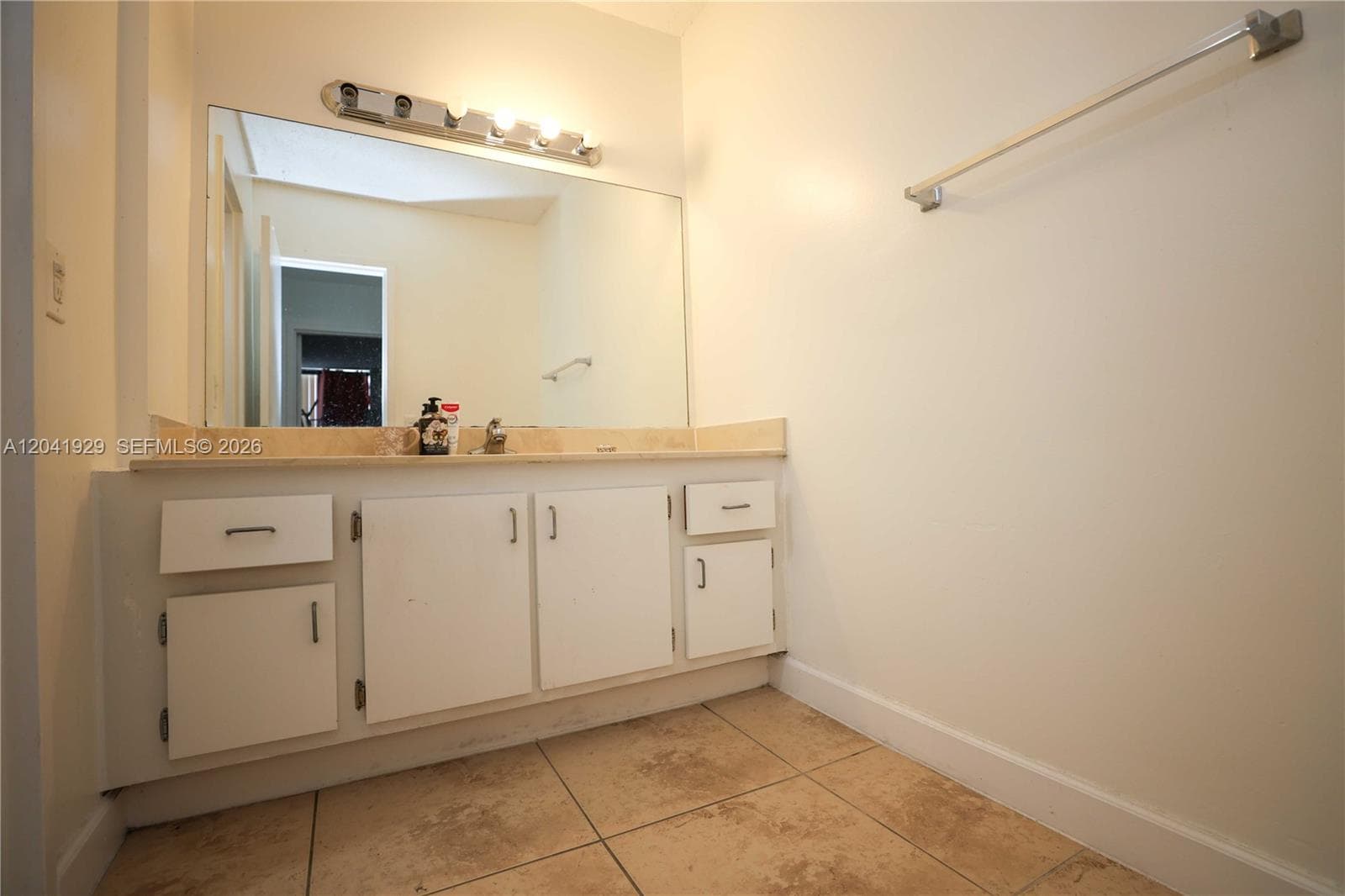 KEYSTONE TOWERS CONDO · #906 in North Miami - Photo 38