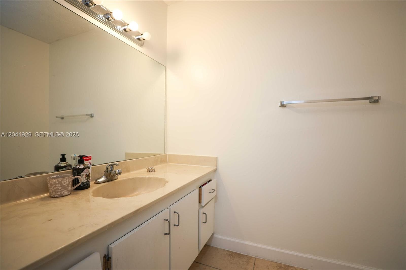 KEYSTONE TOWERS CONDO · #906 in North Miami - Photo 39