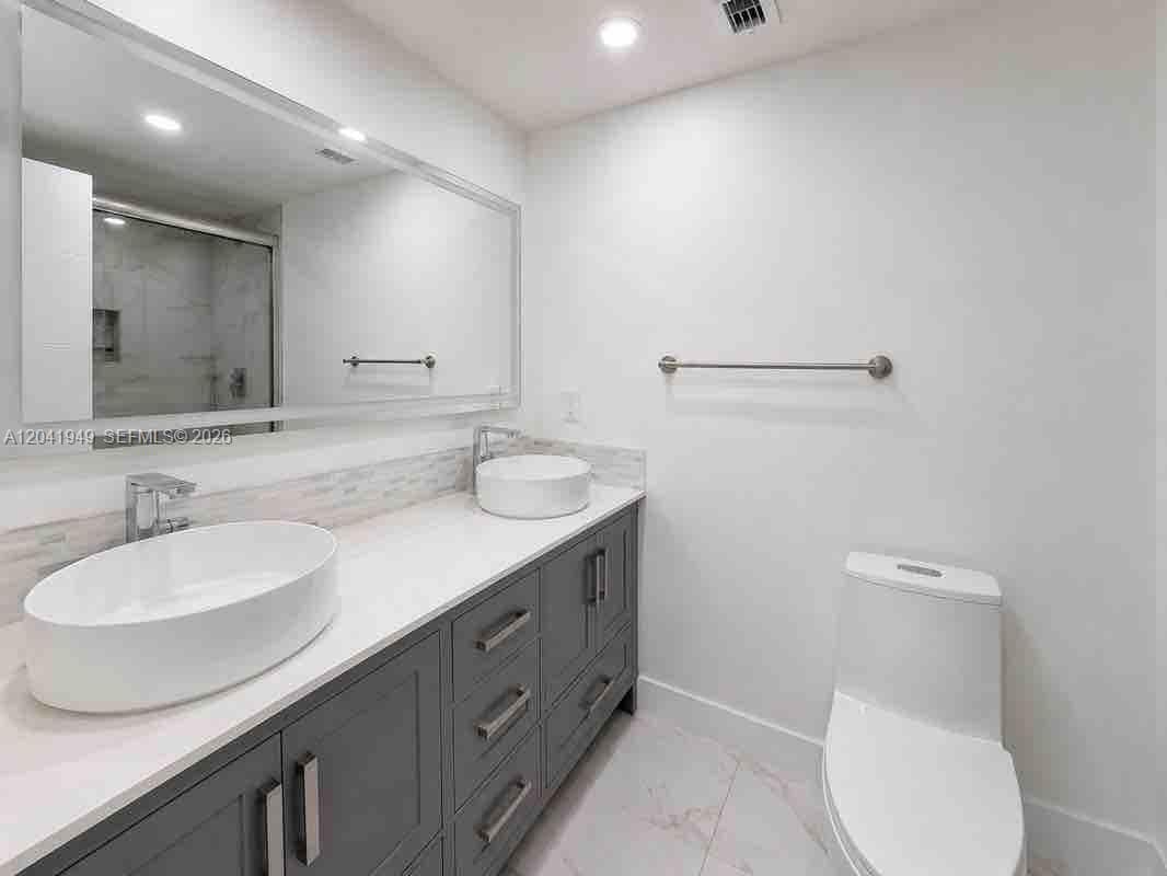 ARLEN HOUSE WEST CONDO · #232 in Sunny Isles Beach - Photo 12