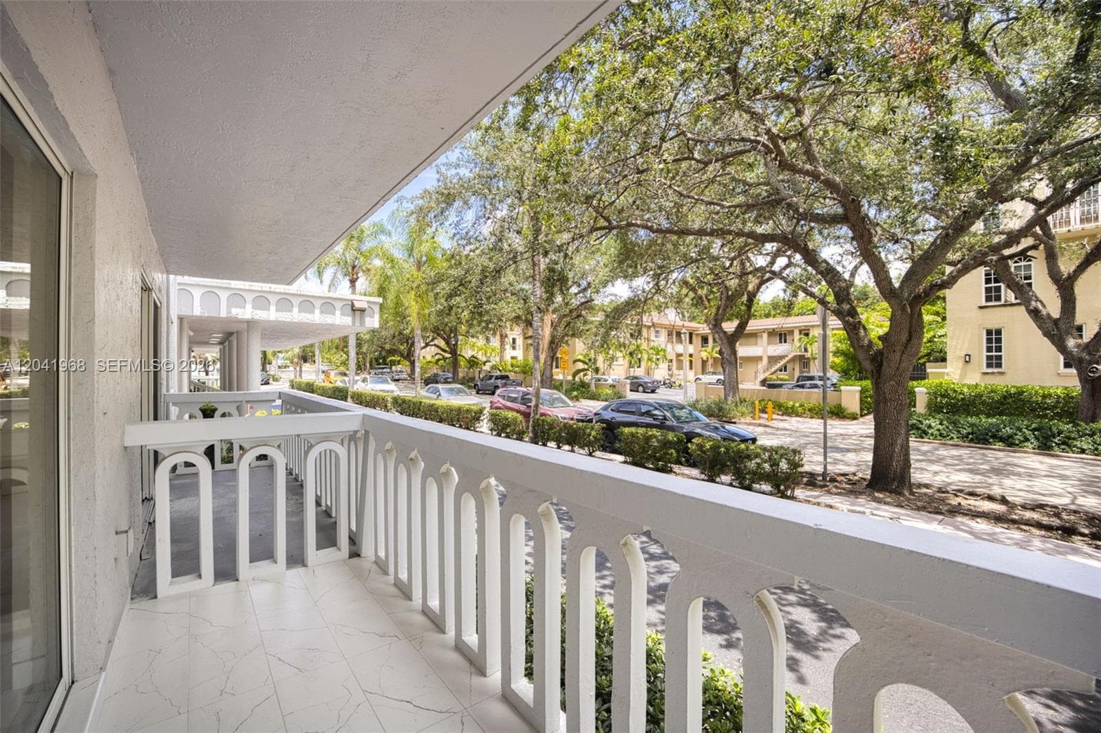 WATERS EDGE OF CORAL GABL · #142 in Coral Gables - Photo 17
