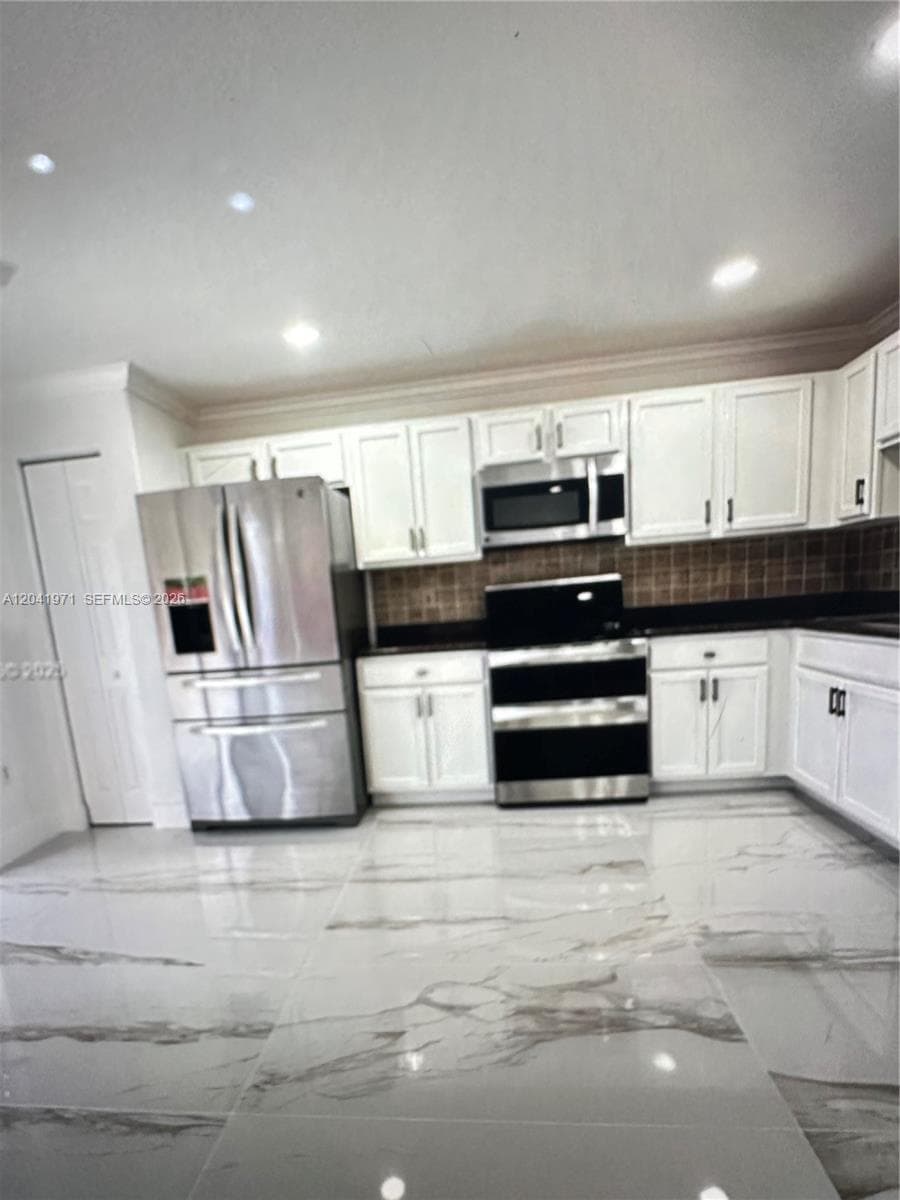 7001 SW 164th Ct #0 photo 10
