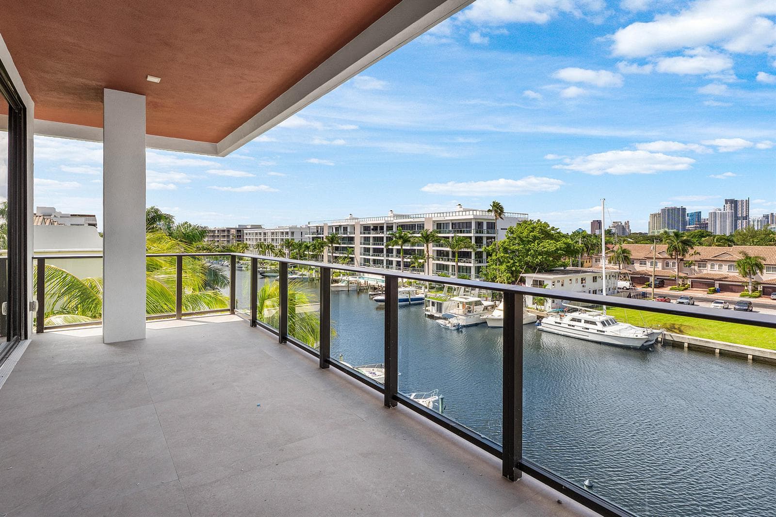 036-87IsleofVeniceDrive-FortLauderdale-F