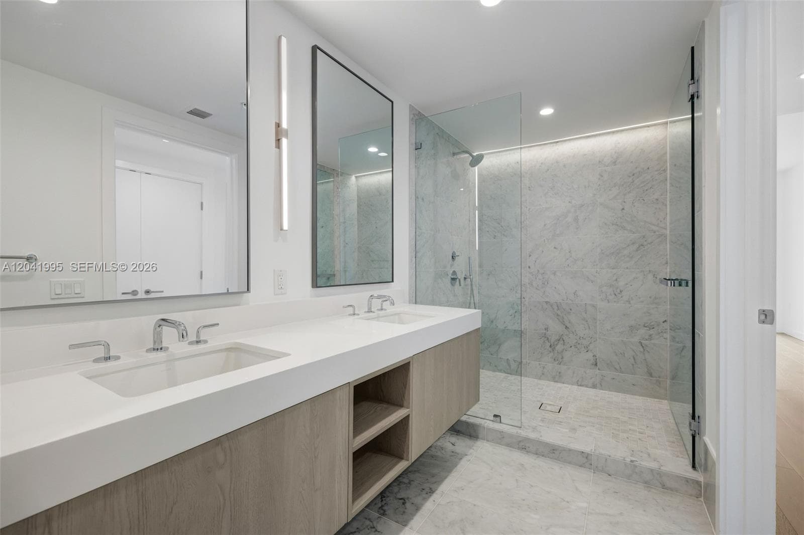 LA BAIA BAY HARBOR ISLAND · #210 in Bay Harbor Islands - Photo 14