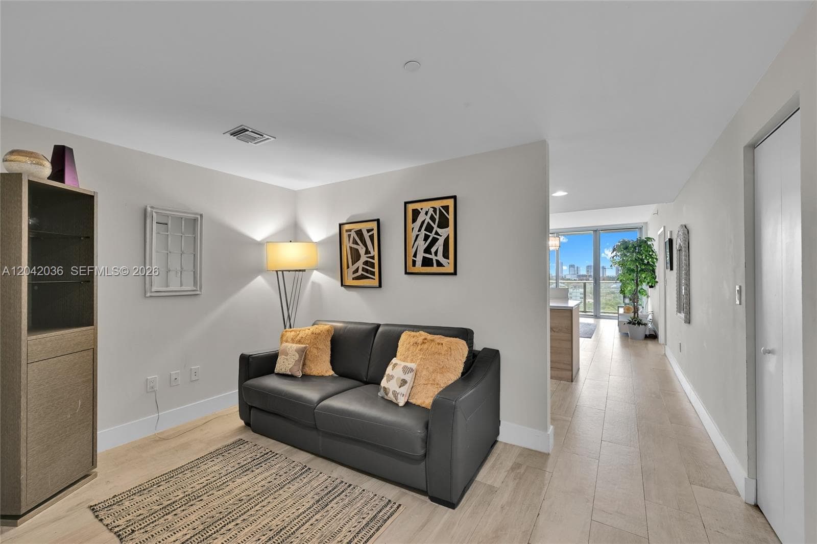 THE HARBOUR SOUTH CONDO · #1020 in North Miami Beach - Photo 2