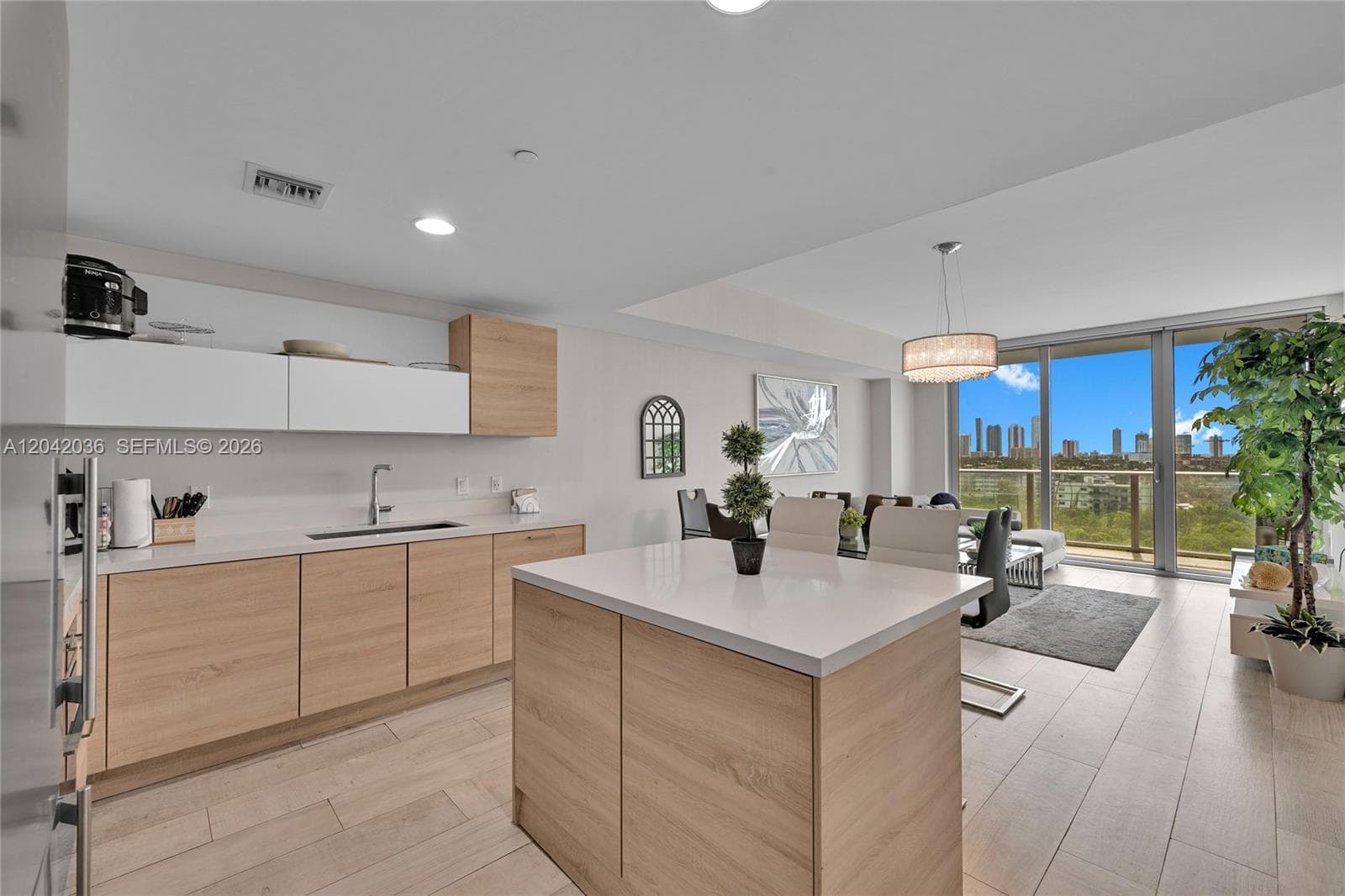 THE HARBOUR SOUTH CONDO · #1020 in North Miami Beach - Photo 5