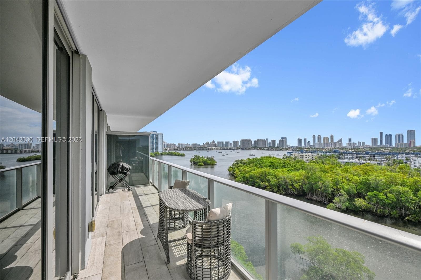 THE HARBOUR SOUTH CONDO · #1020 in North Miami Beach - Photo 18