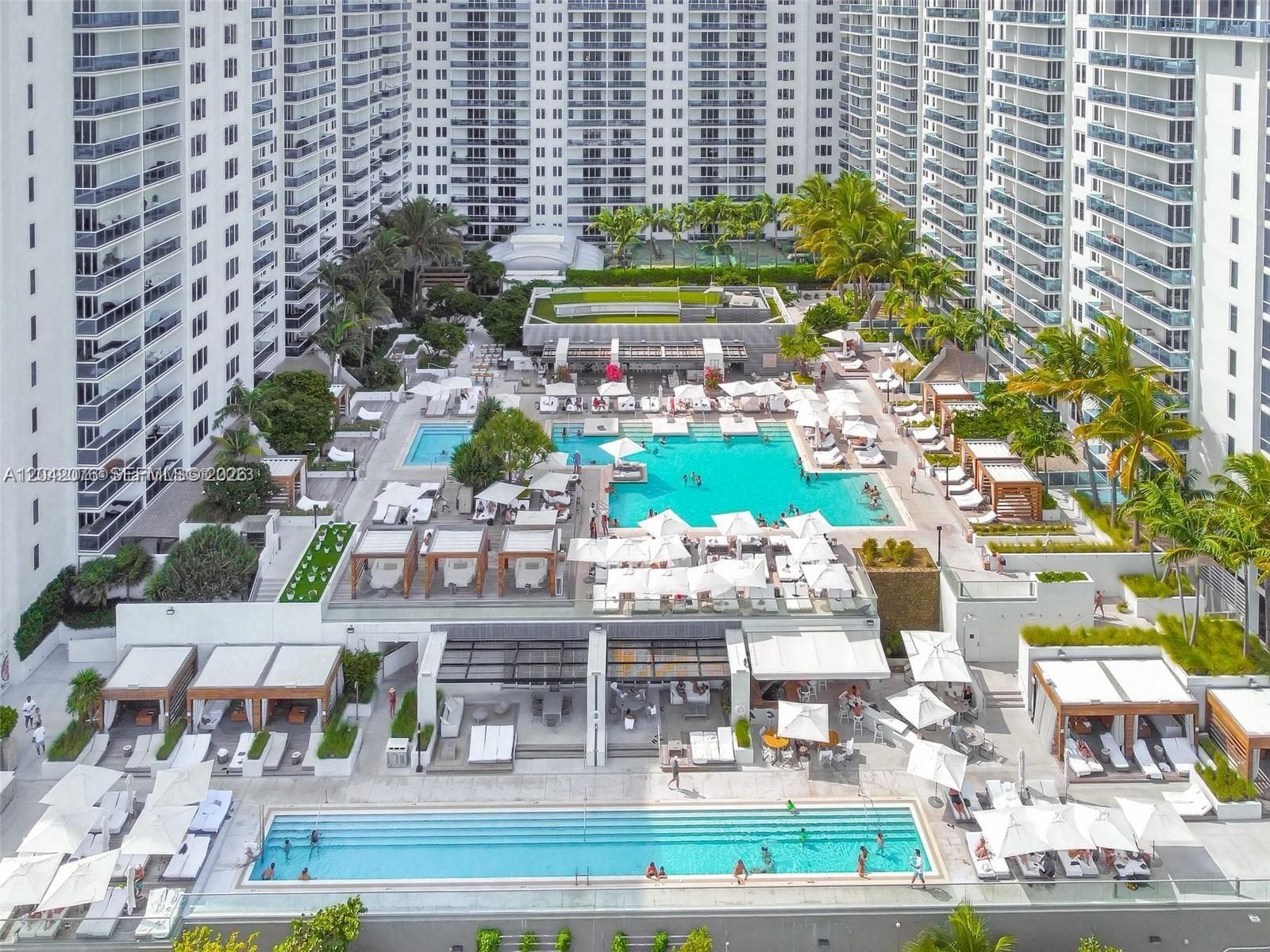 Roney Palace · #420 in Miami Beach - Photo 2