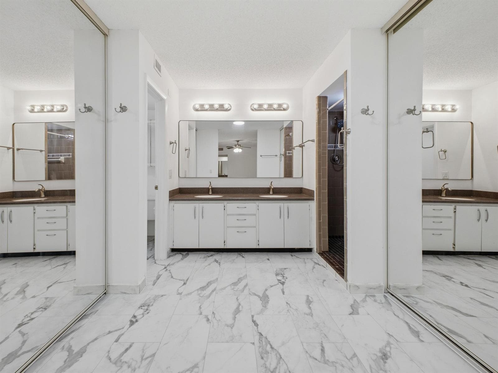 Primary_Bathroom_1