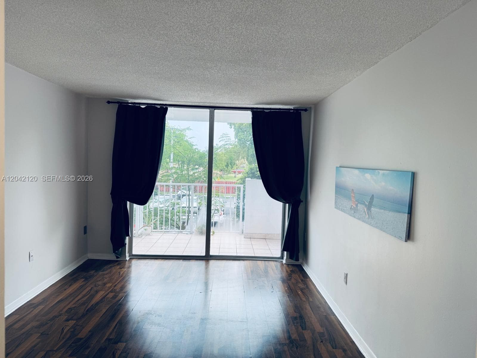 WILSHIRE CONDO · #218W in Miami - Photo 4
