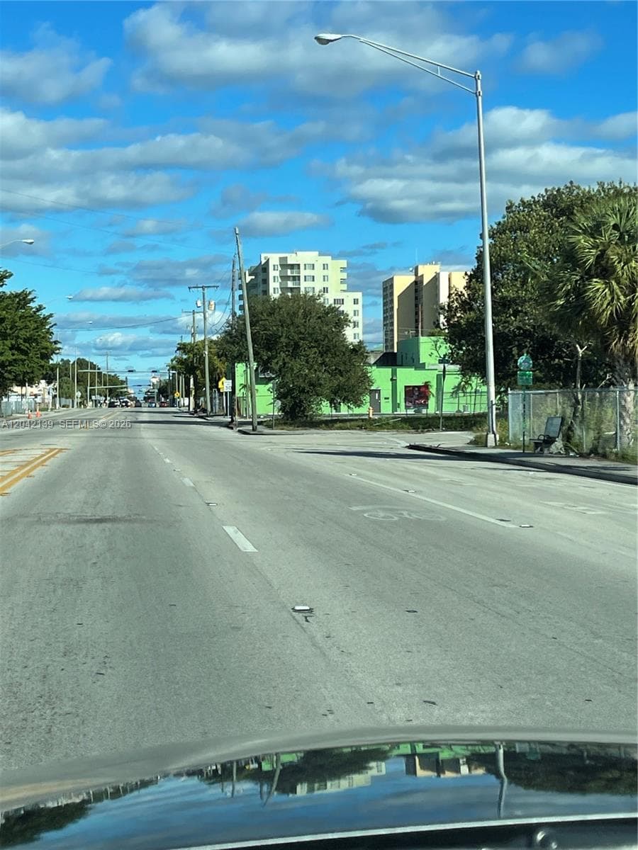 2901 NW 50th St photo 13