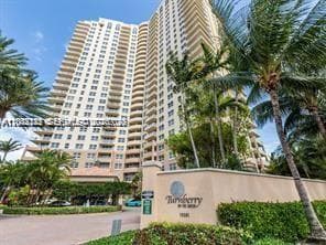 TURNBERRY ON THE GREEN CO · #704 in Aventura - Photo 1