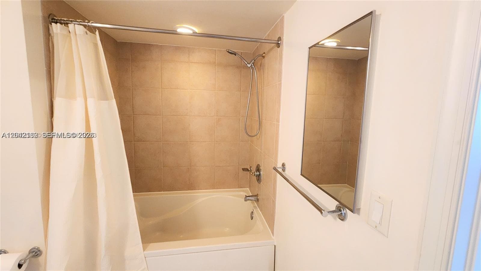 TURNBERRY ON THE GREEN CO · #704 in Aventura - Photo 10