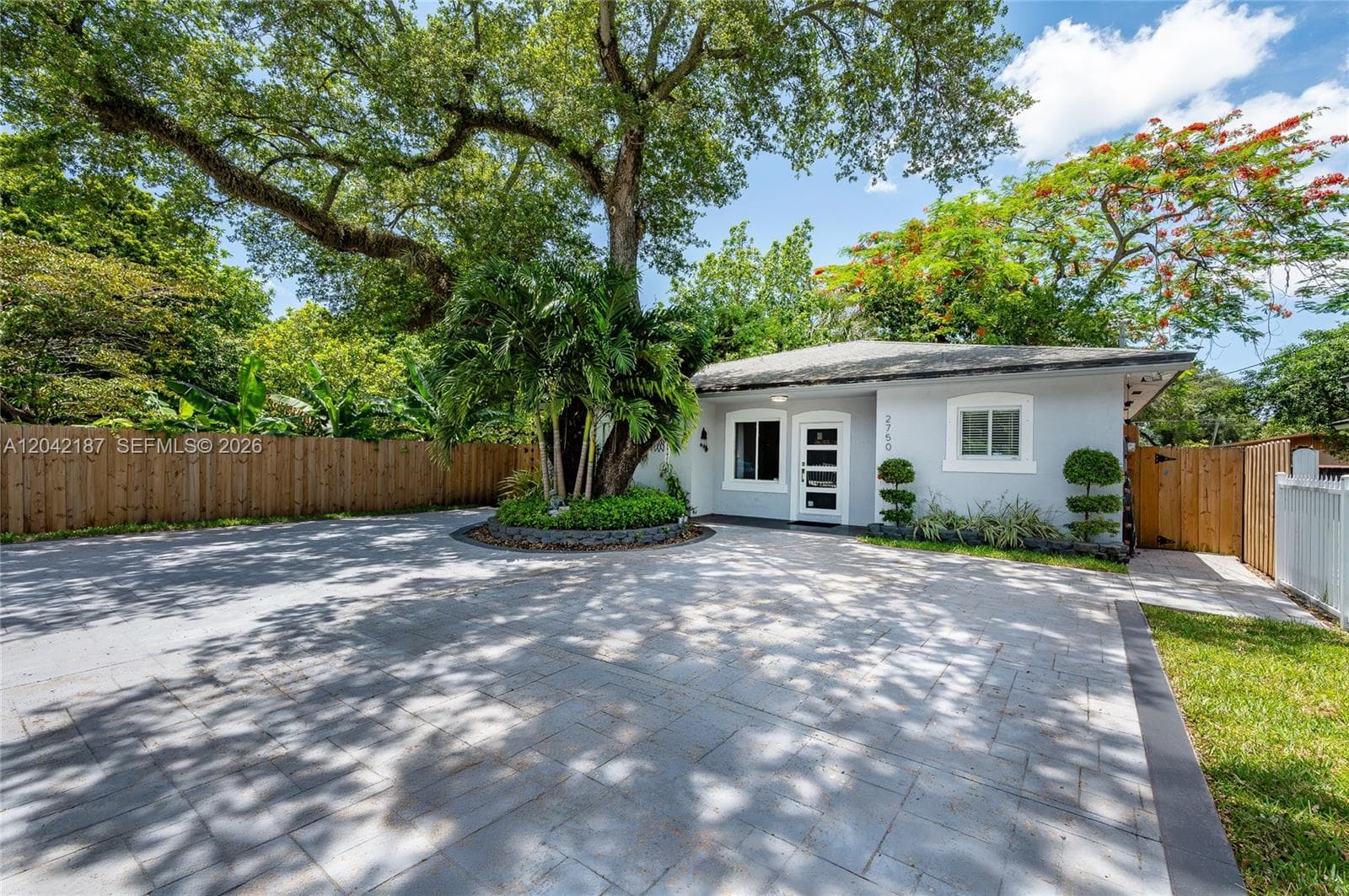 2750 NW 170th St photo 1