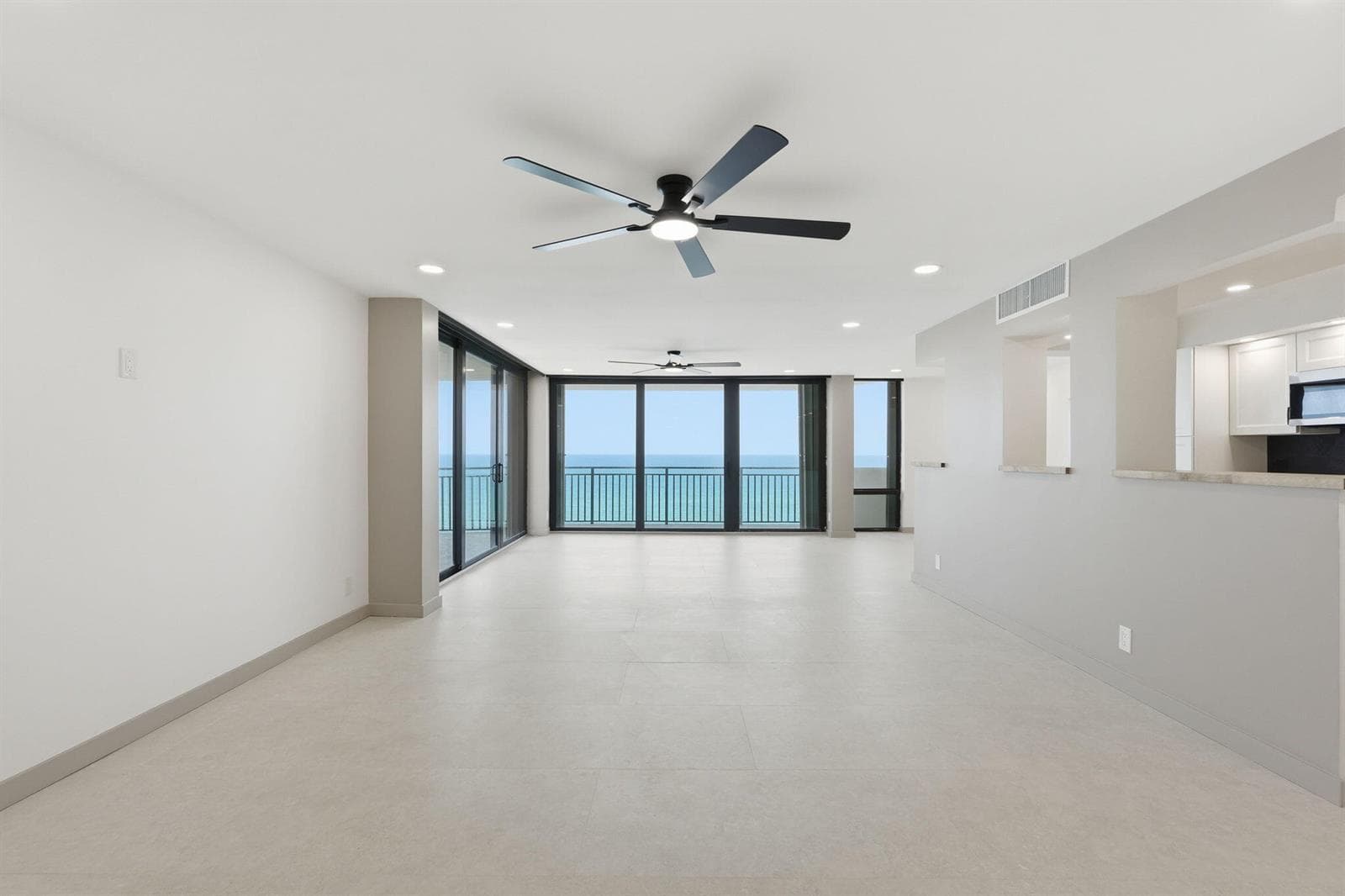 19-web-or-mls-5460_N_Ocean_Dr_Apt_6A_019