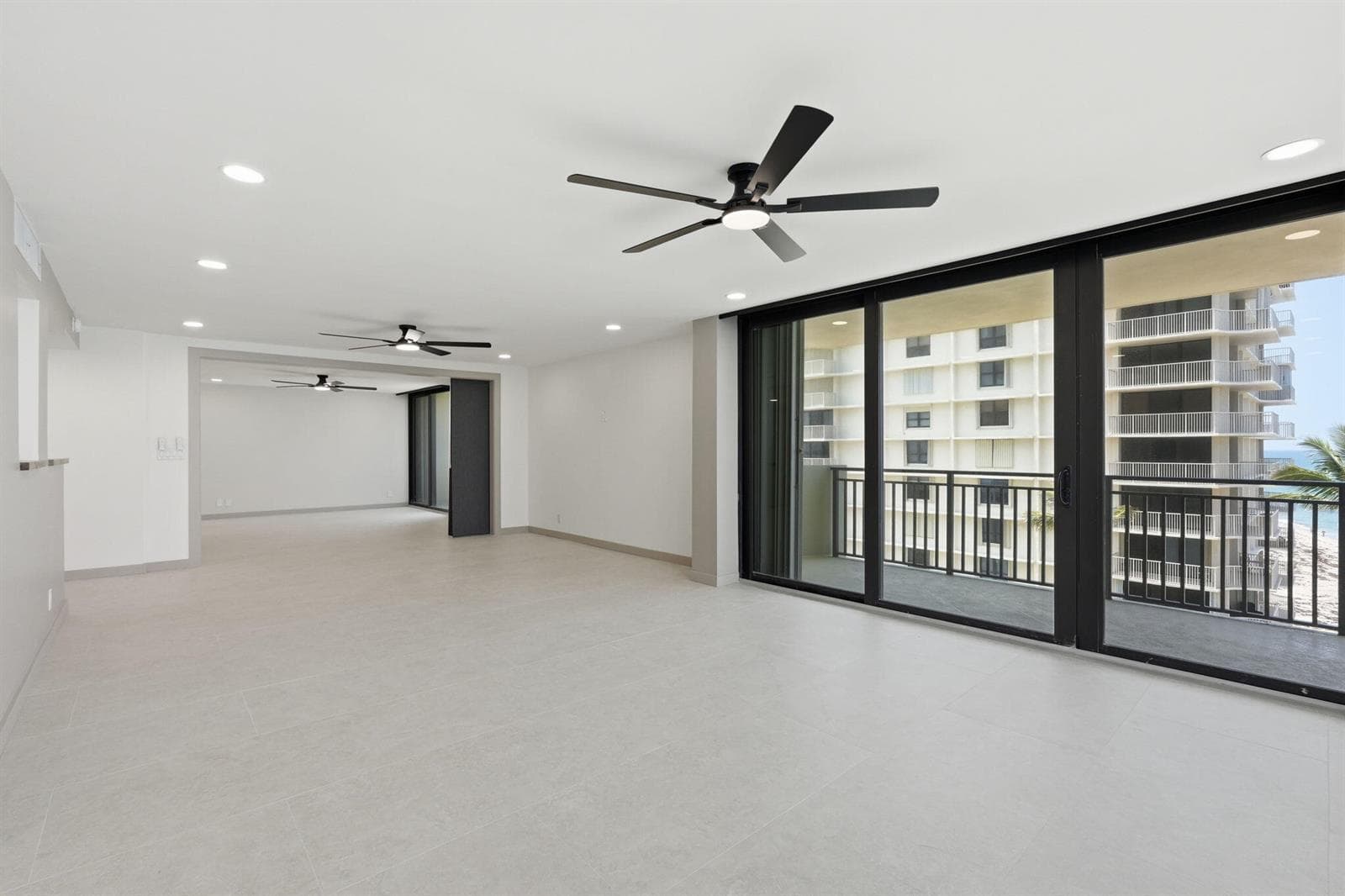 22-web-or-mls-5460_N_Ocean_Dr_Apt_6A_022
