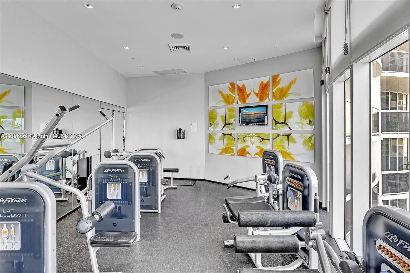 Ocean Four · #803 in Sunny Isles Beach - Photo 34