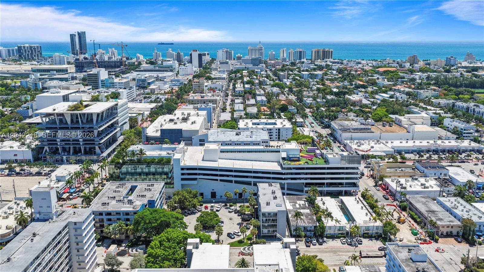 TWIN TOWERS · #203 in Miami Beach - Photo 34