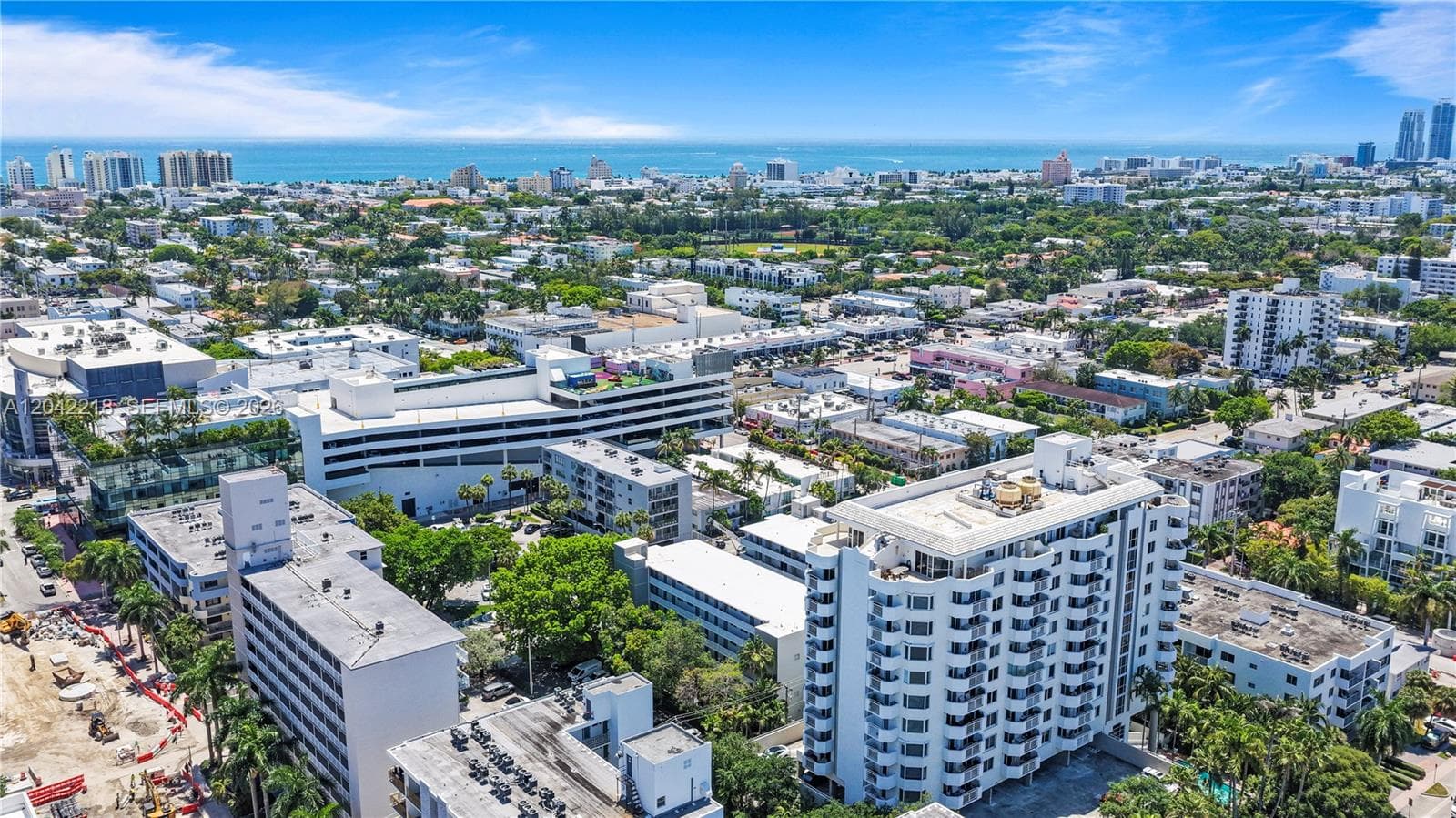 TWIN TOWERS · #203 in Miami Beach - Photo 33