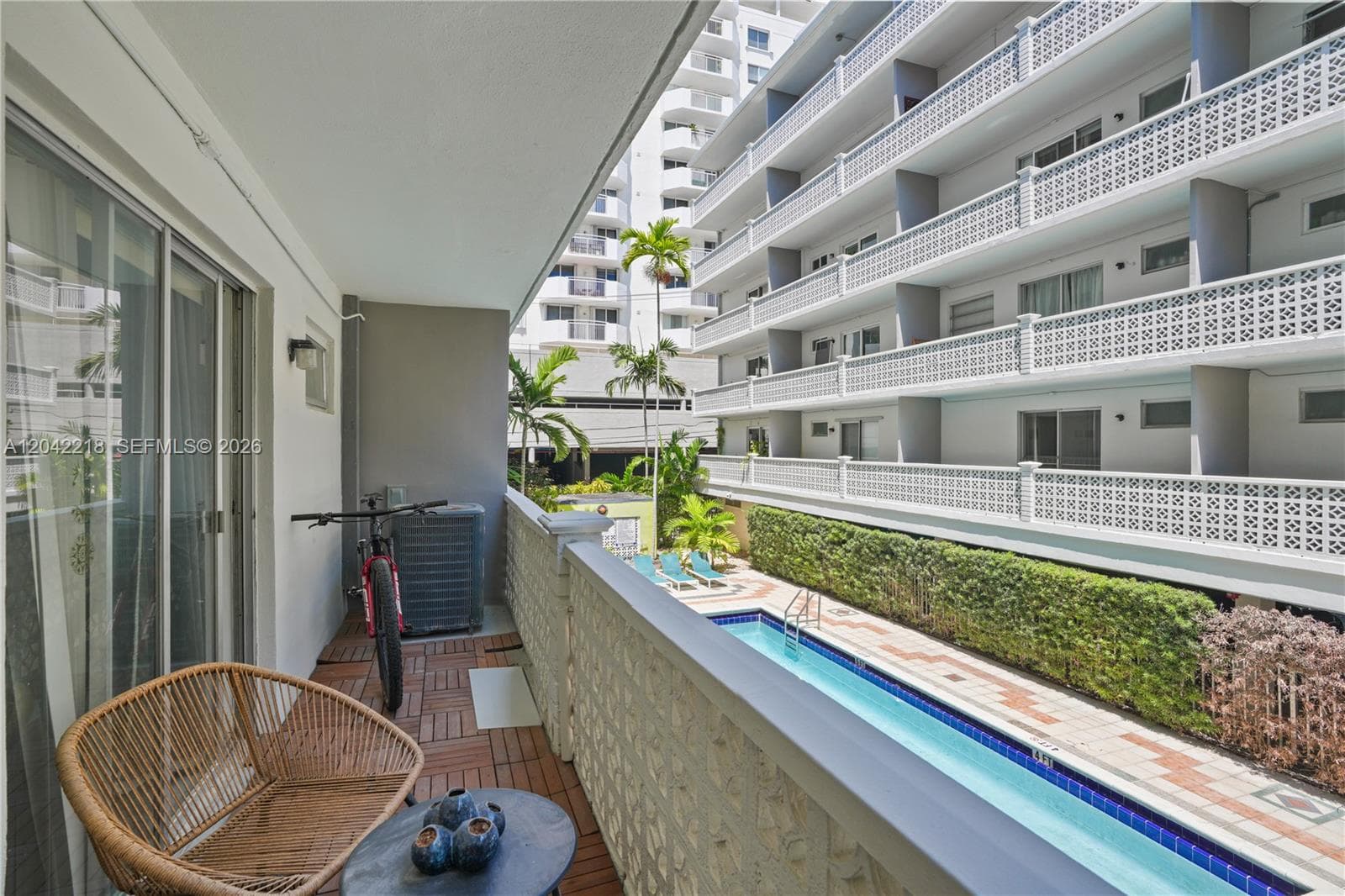 TWIN TOWERS · #203 in Miami Beach - Photo 19