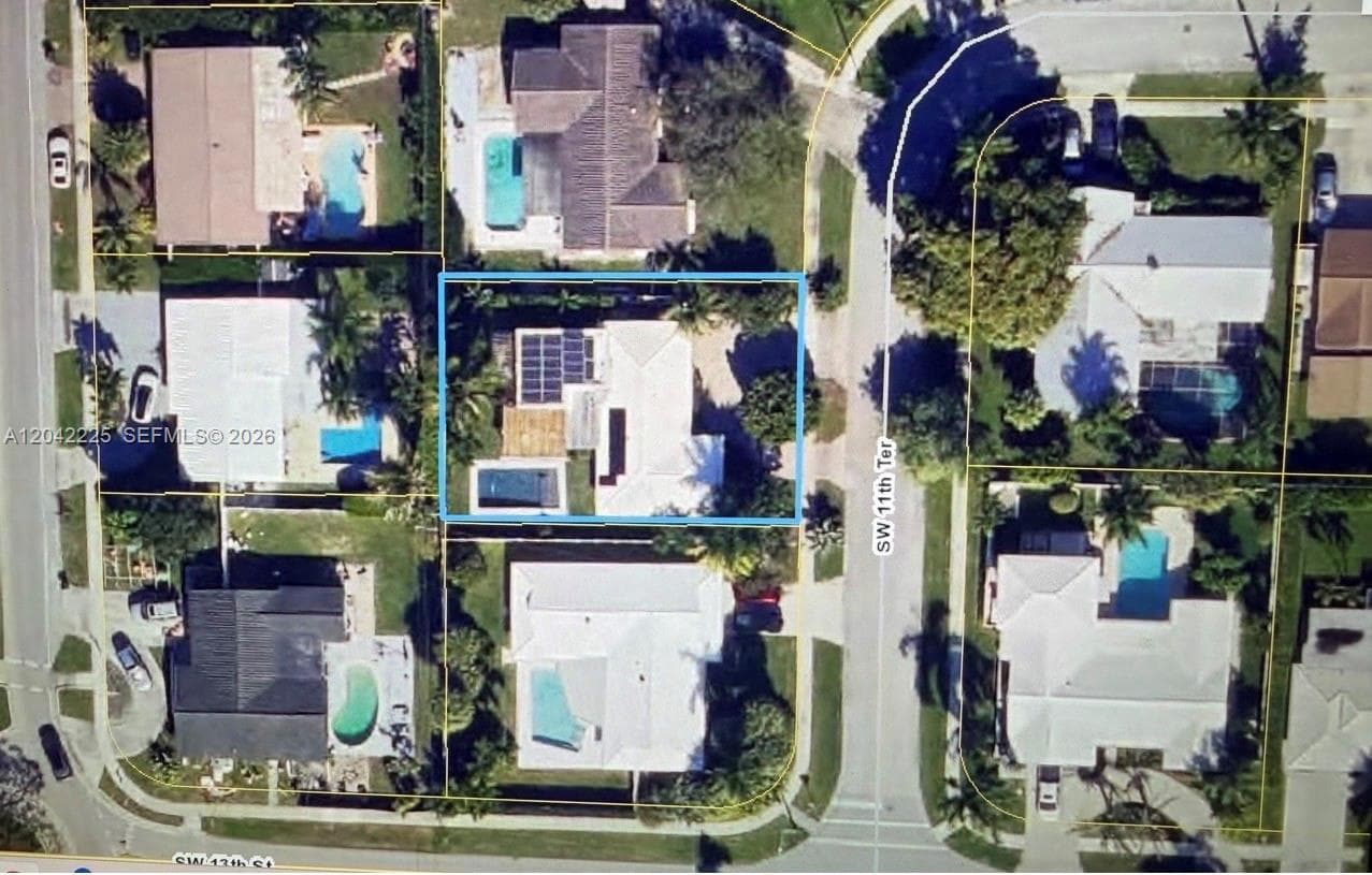 1251 SW 11th Ter photo 46