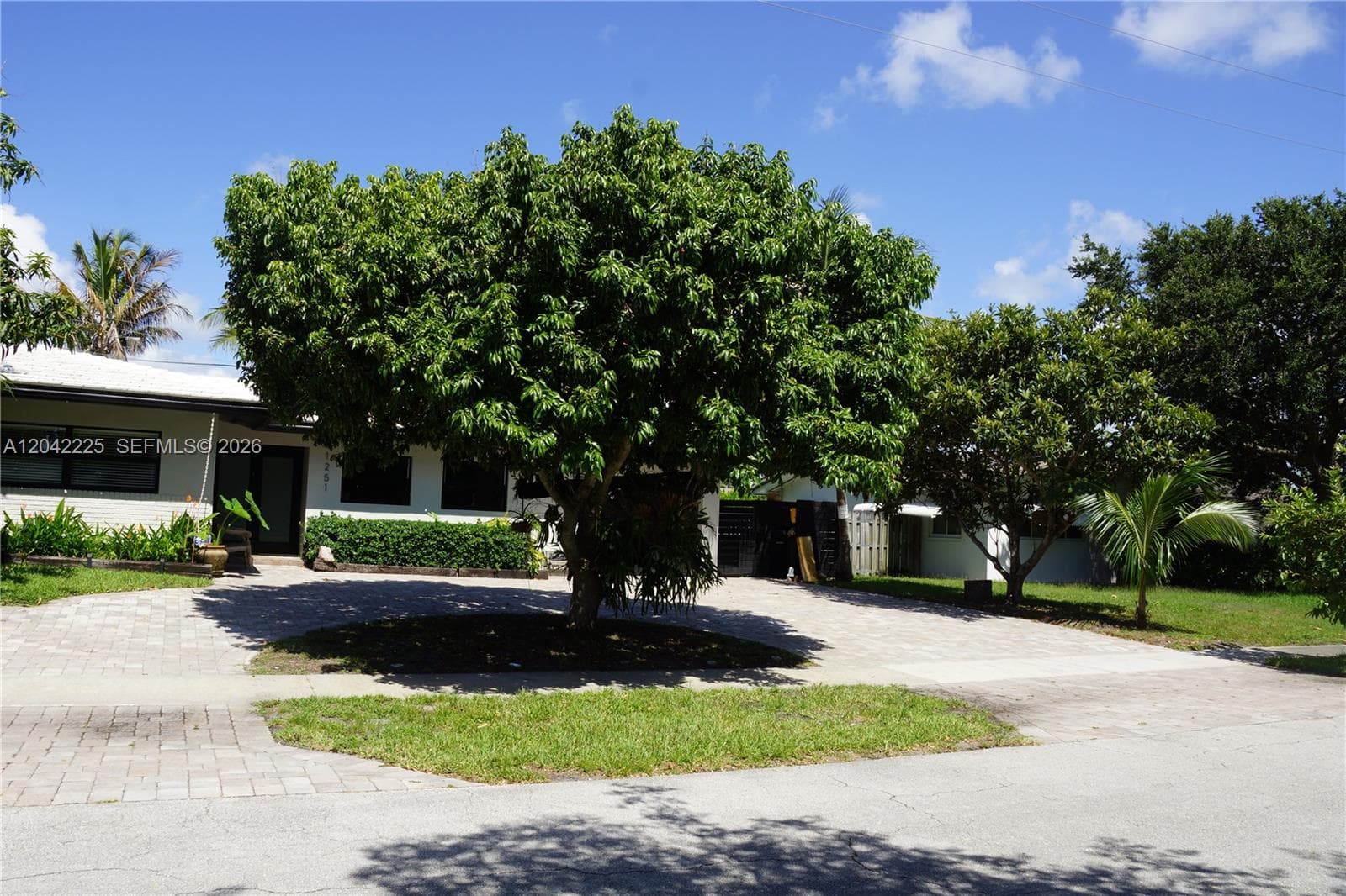 1251 SW 11th Ter photo 43