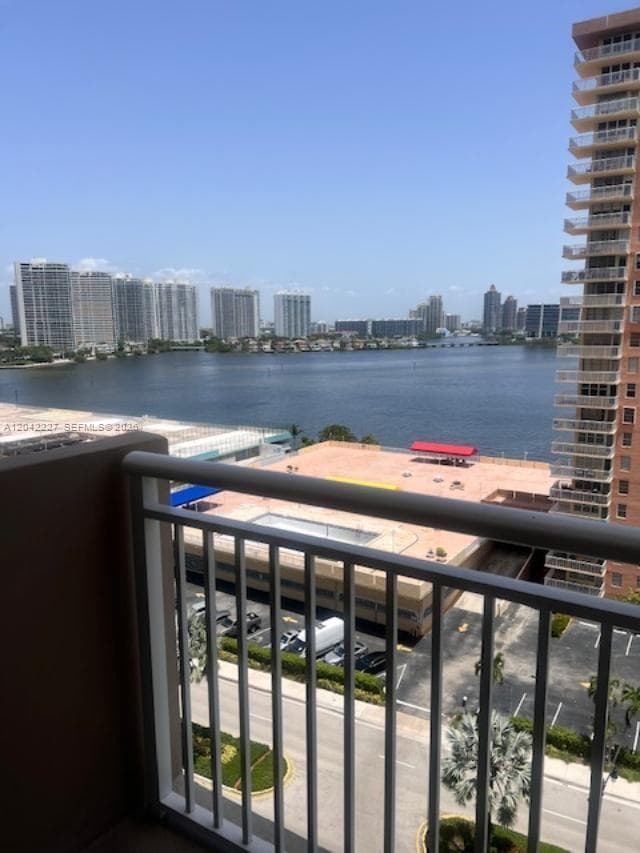 Winston Towers 100 · #1211 in Sunny Isles Beach - Photo 23