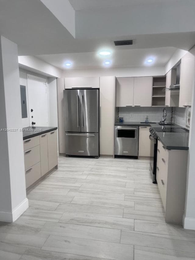 Winston Towers 100 · #1211 in Sunny Isles Beach - Photo 15