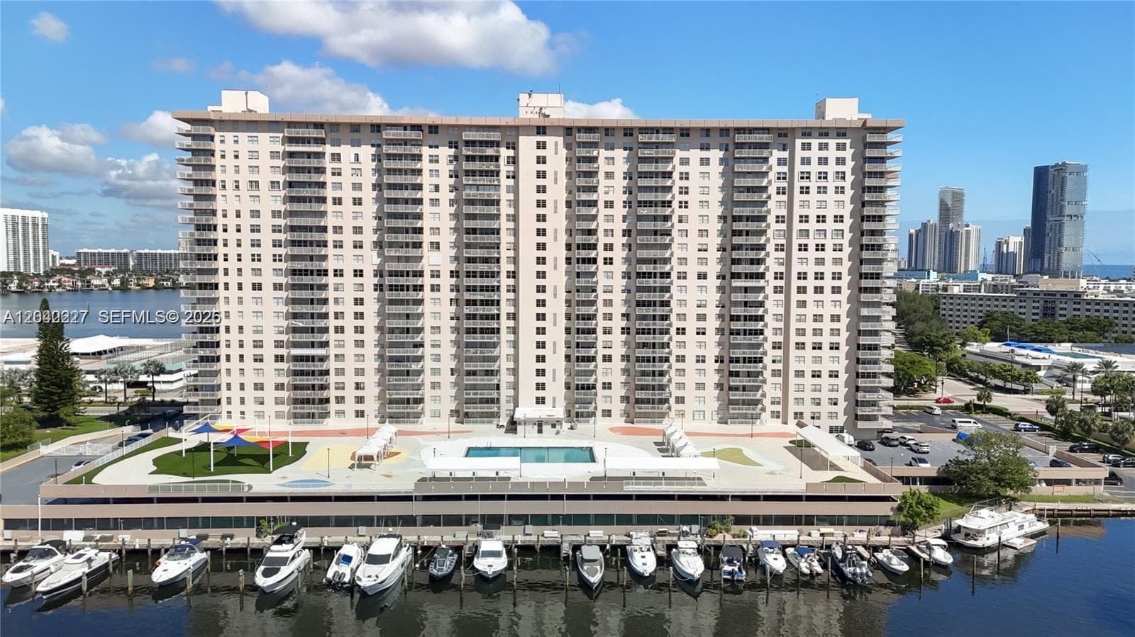 Winston Towers 100 · #1211 in Sunny Isles Beach - Photo 35
