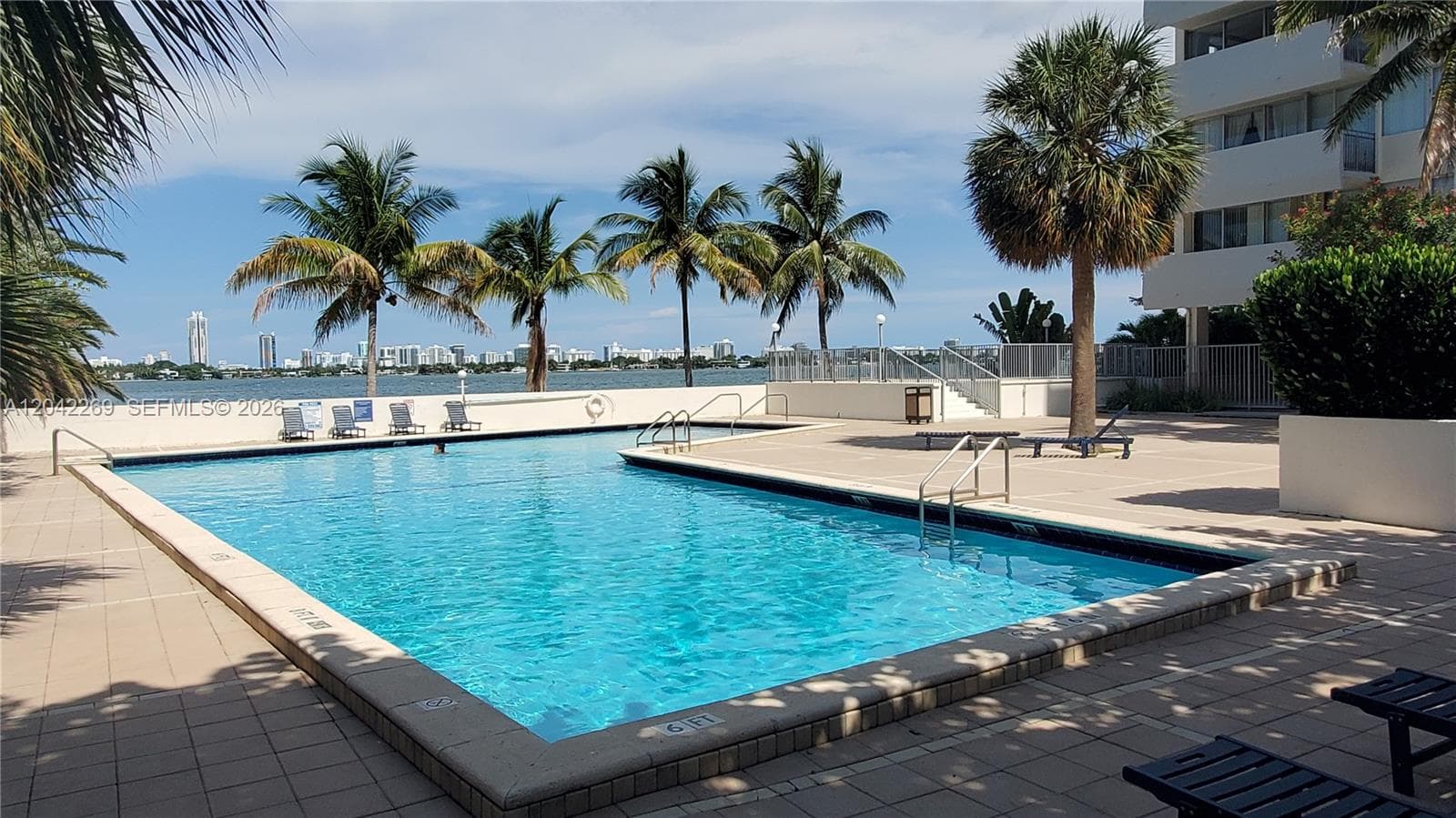 Large Beautiful Pool with Huge Bay Views plus Sun Deck & Coconut Trees!
