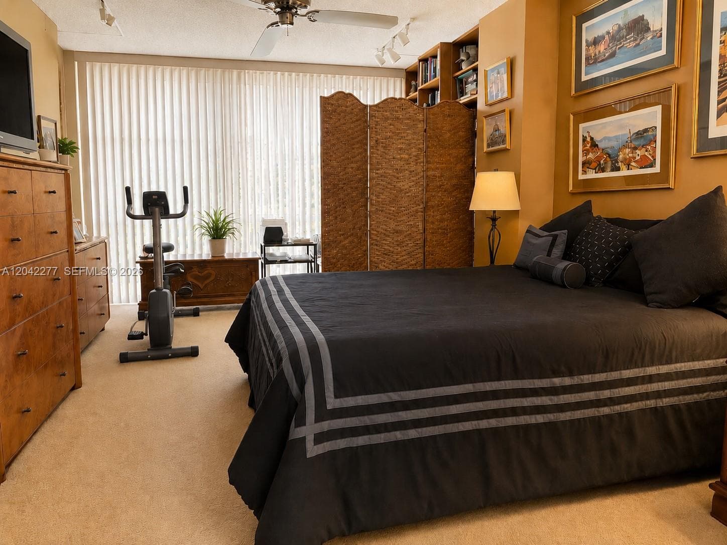 OCEANVIEW PARK CONDO · #726 in Hallandale Beach - Photo 11