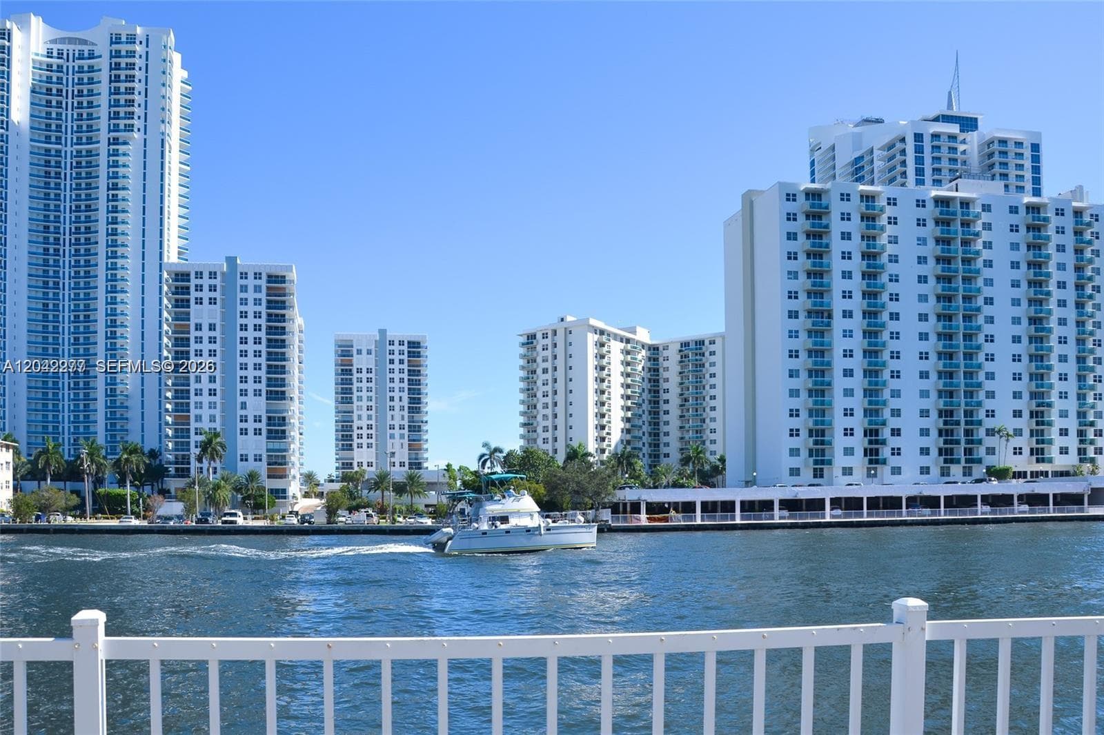OCEANVIEW PARK CONDO · #726 in Hallandale Beach - Photo 19