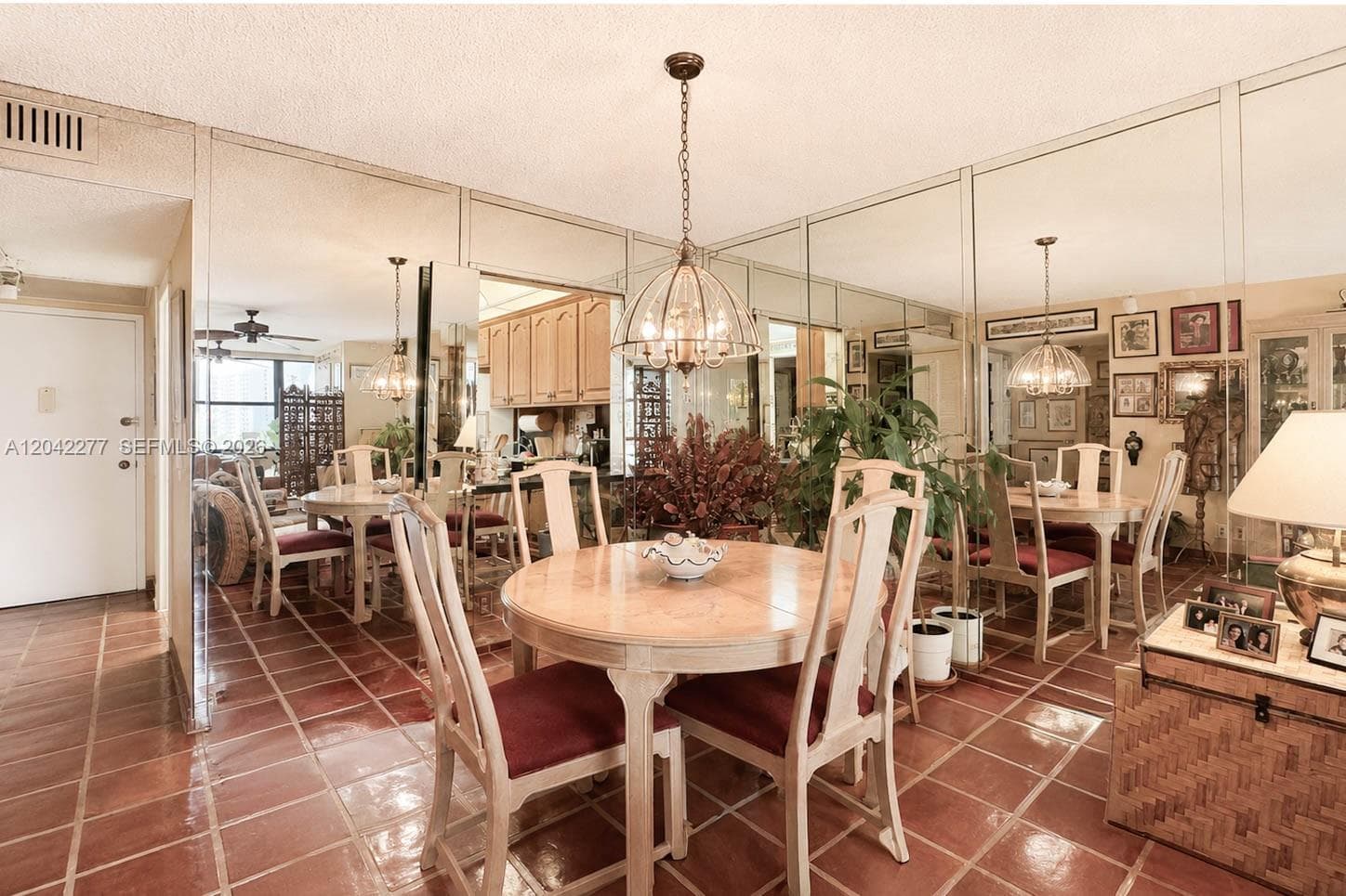 OCEANVIEW PARK CONDO · #726 in Hallandale Beach - Photo 4