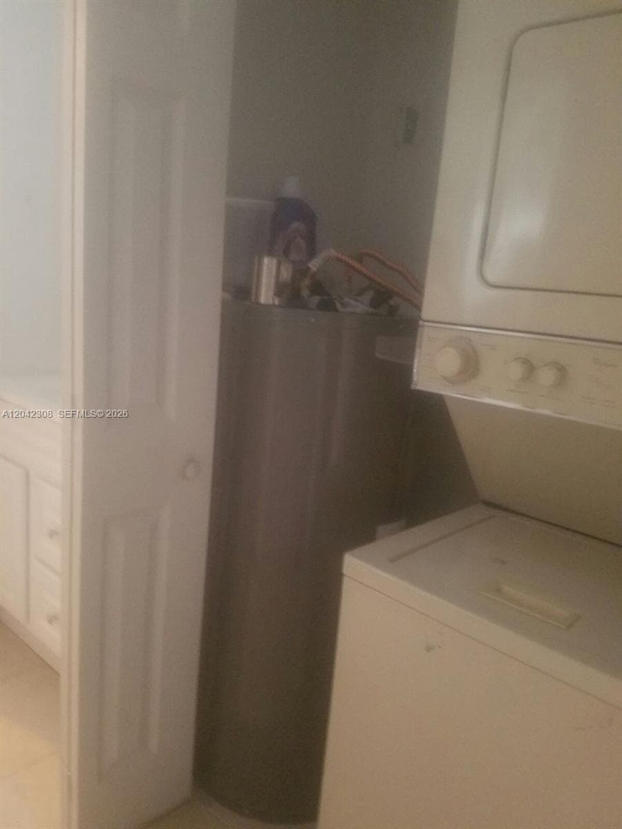 4214 Greenwood Ave photo 6