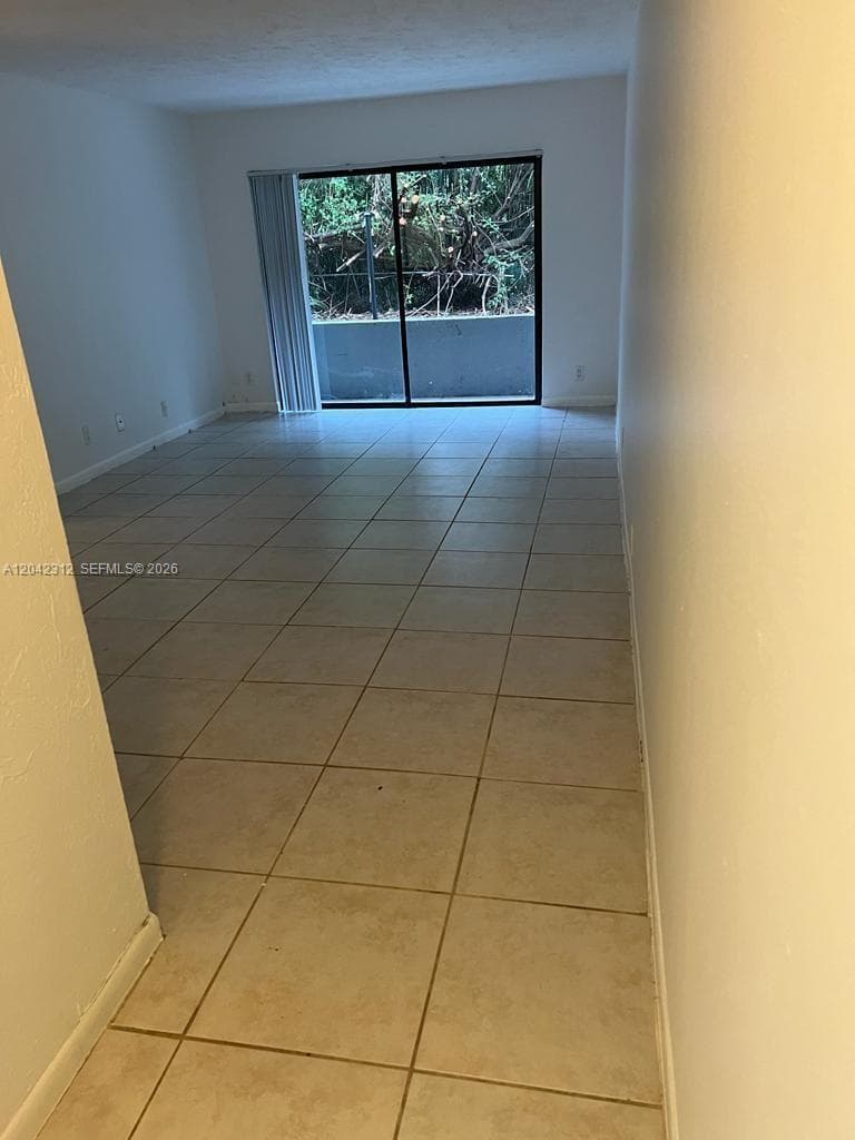 PRESIDENTIAL GOLFVIEW CON · #105 in West Palm Beach - Photo 12