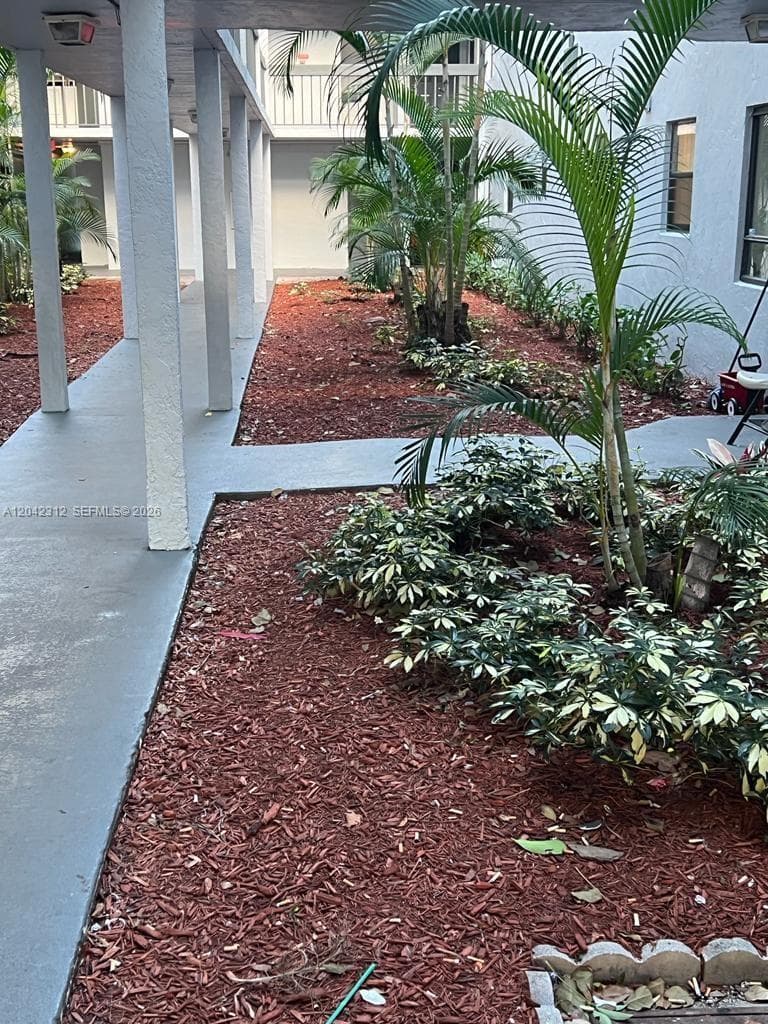 PRESIDENTIAL GOLFVIEW CON · #105 in West Palm Beach - Photo 5