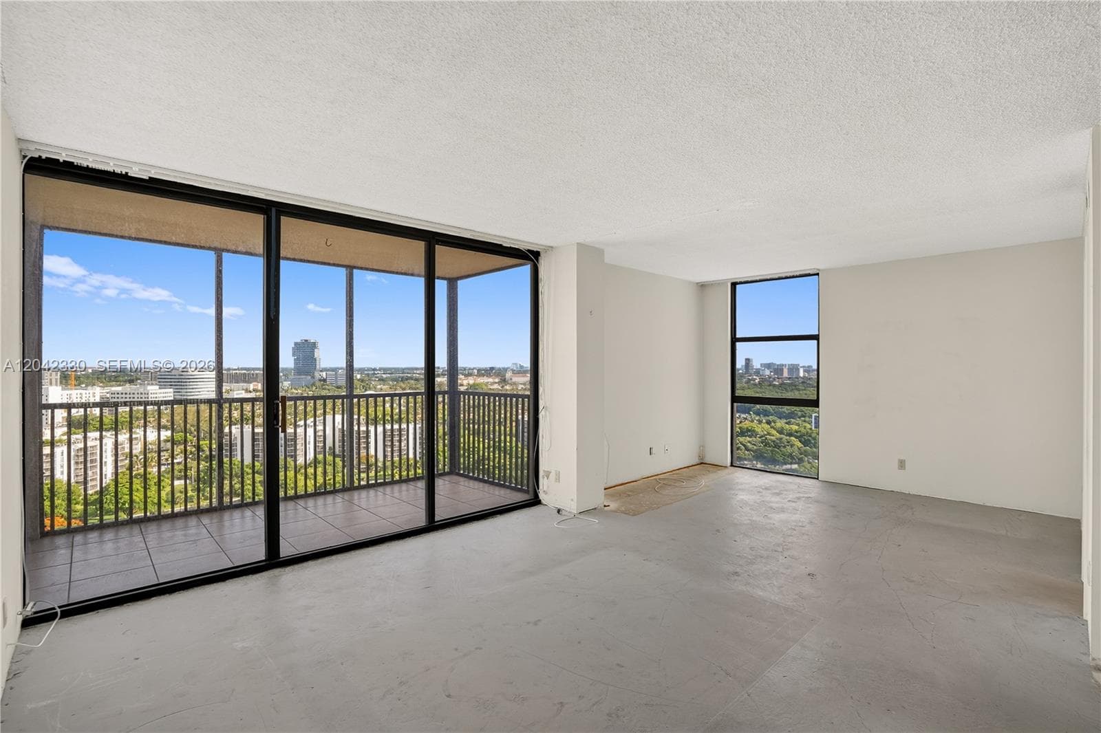 CORONADO · #2122 in Aventura - Photo 2