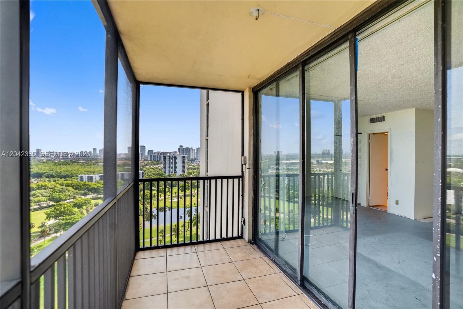 CORONADO · #2122 in Aventura - Photo 29