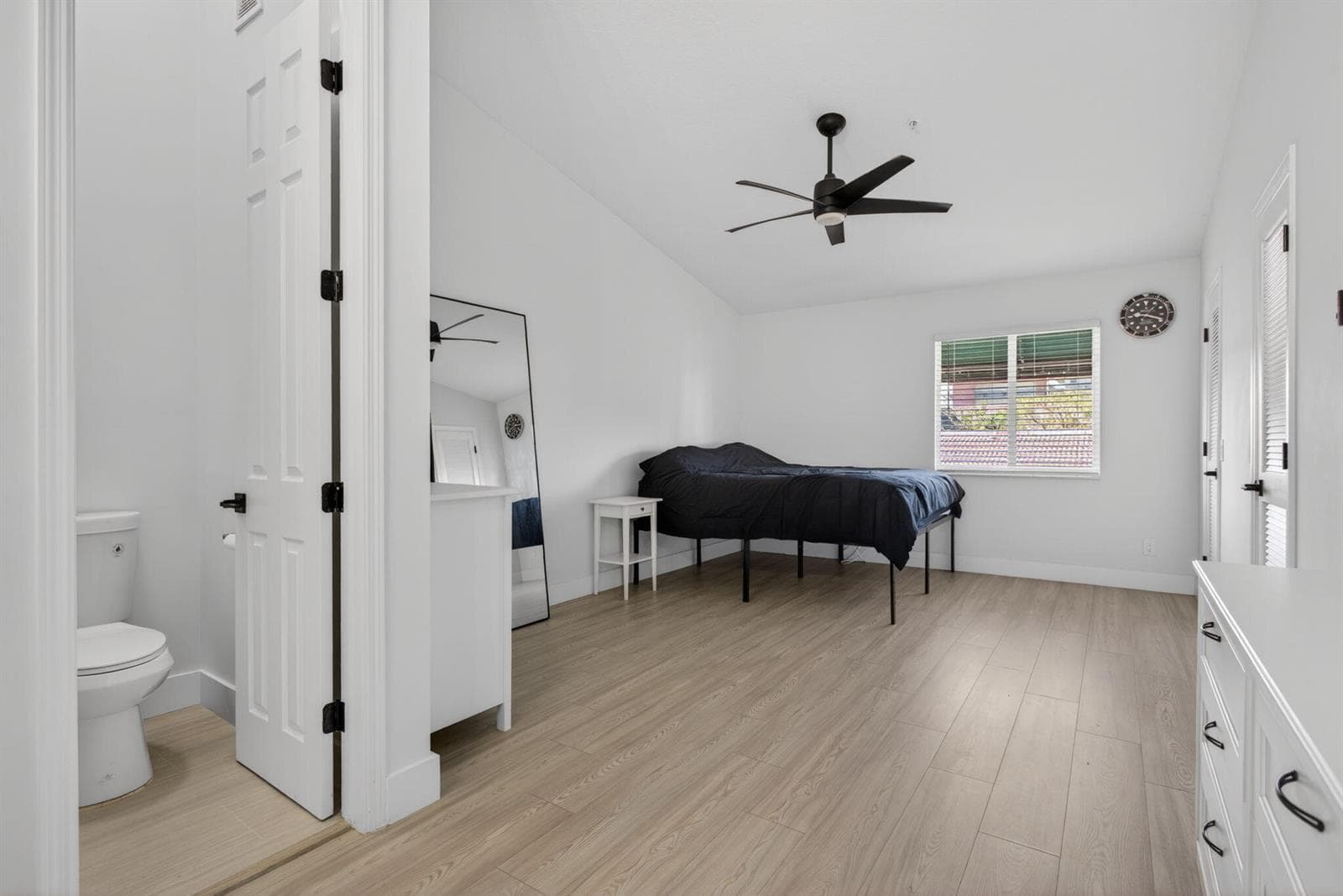 27-web-or-mls-2457-3176