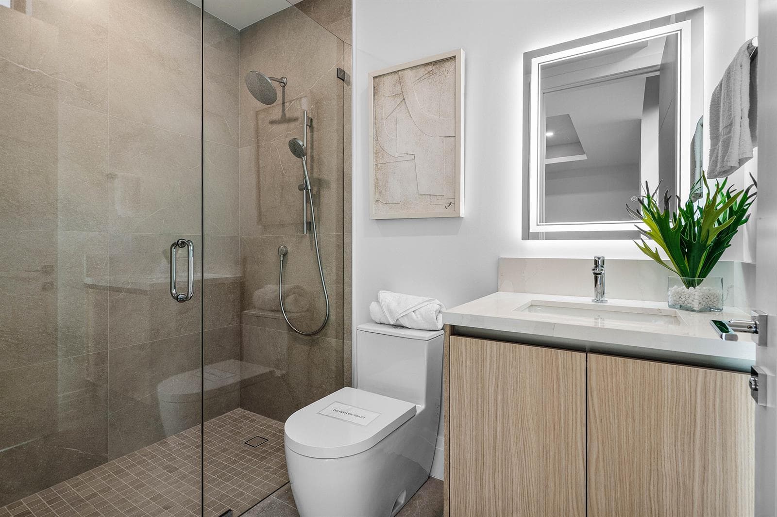 024-87IsleofVeniceDrive-FortLauderdale-F