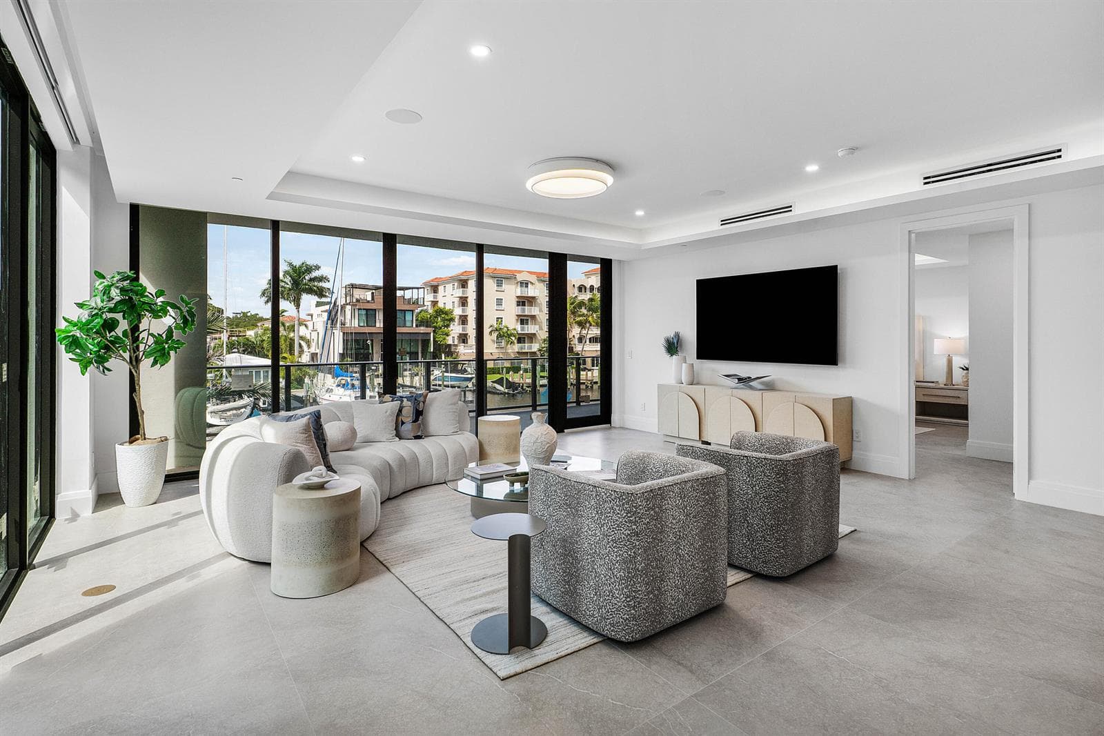 014-87IsleofVeniceDrive-FortLauderdale-F