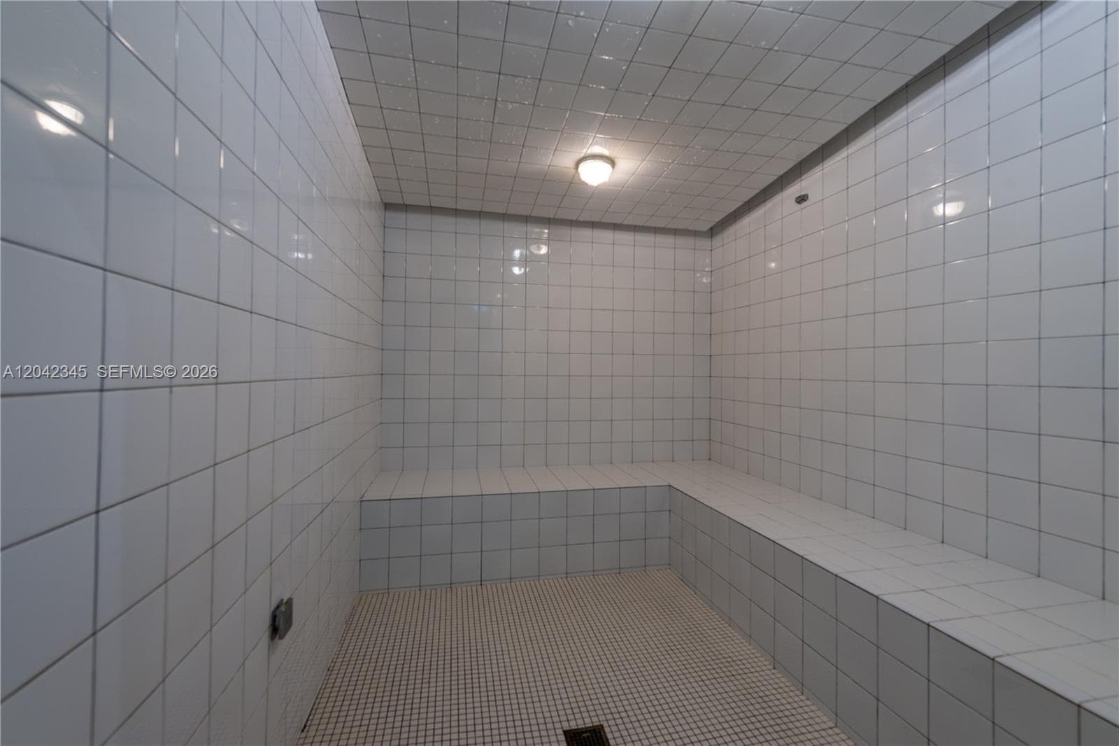 STEAM SAUNA
